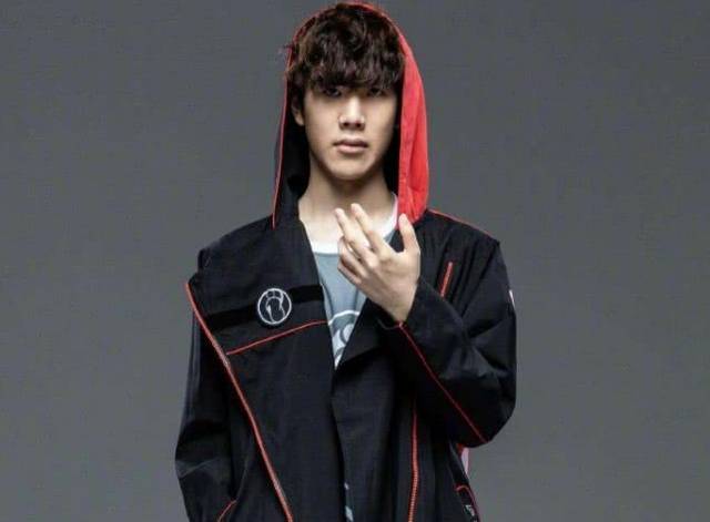 DK正式公布大名单：上路Burdol+Hoya