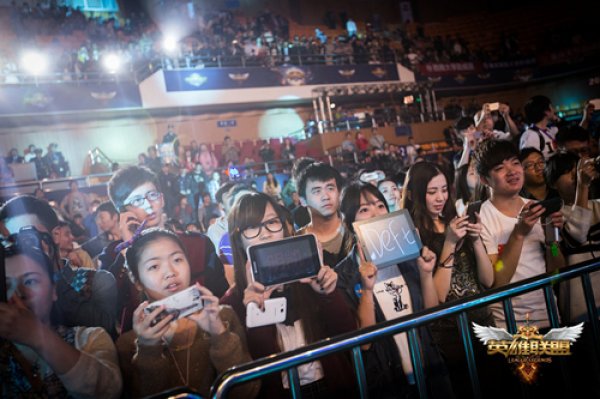 武汉eStarPro遗憾告别2025KPL春季赛舞台